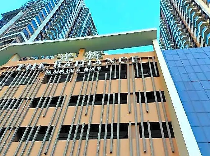 Bayfront 33 | The Radiance Bay- Pasay 5*